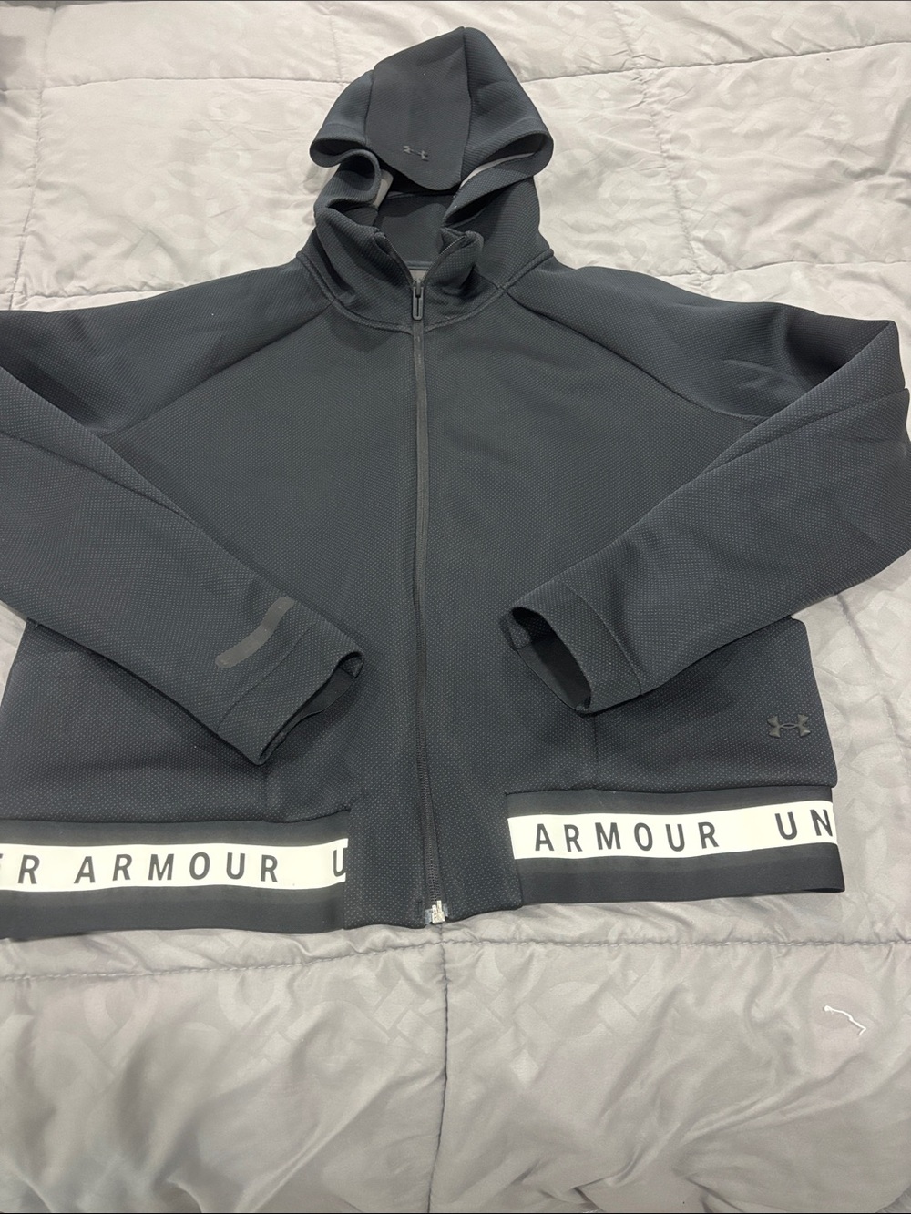 Under Armour Black Full-Zip Hooded Jacket with Branded Hem